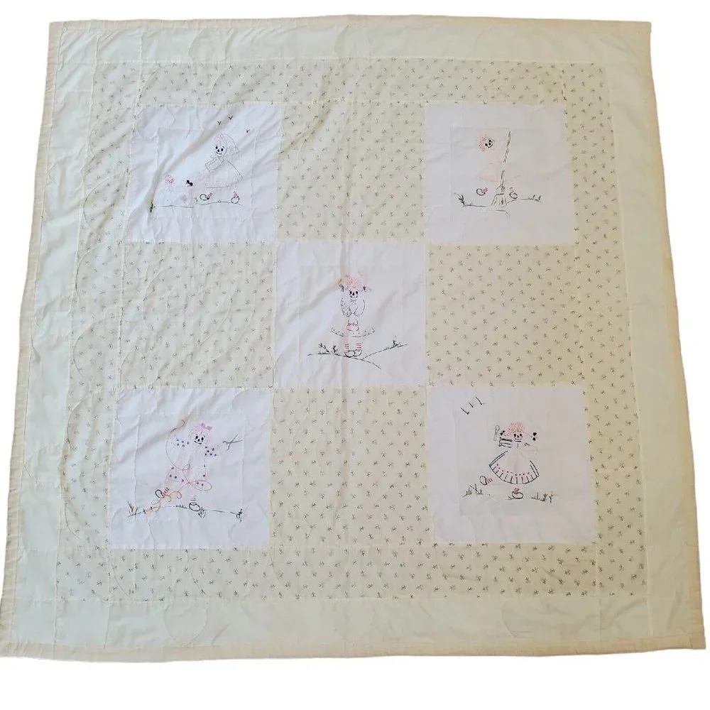 VTG‎ Raggedy Ann Yellow Floral Quilt Coverlet Baby Blanket Girl W Pillow 47 X 47
